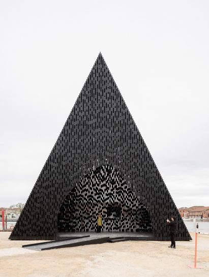 Kwaee pavilion by David Adjaye at Venice Architecture Biennale