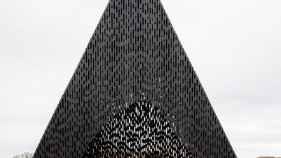 Kwaee pavilion by David Adjaye at Venice Architecture Biennale
