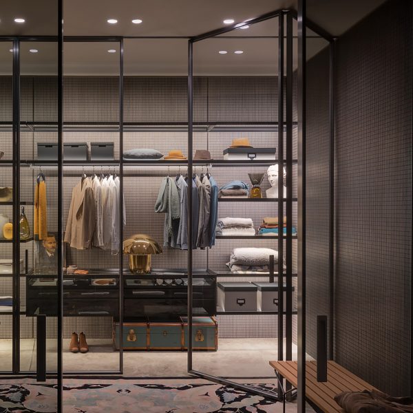 L7 Bi-folding doors by Piero Lissoni for Lualdi