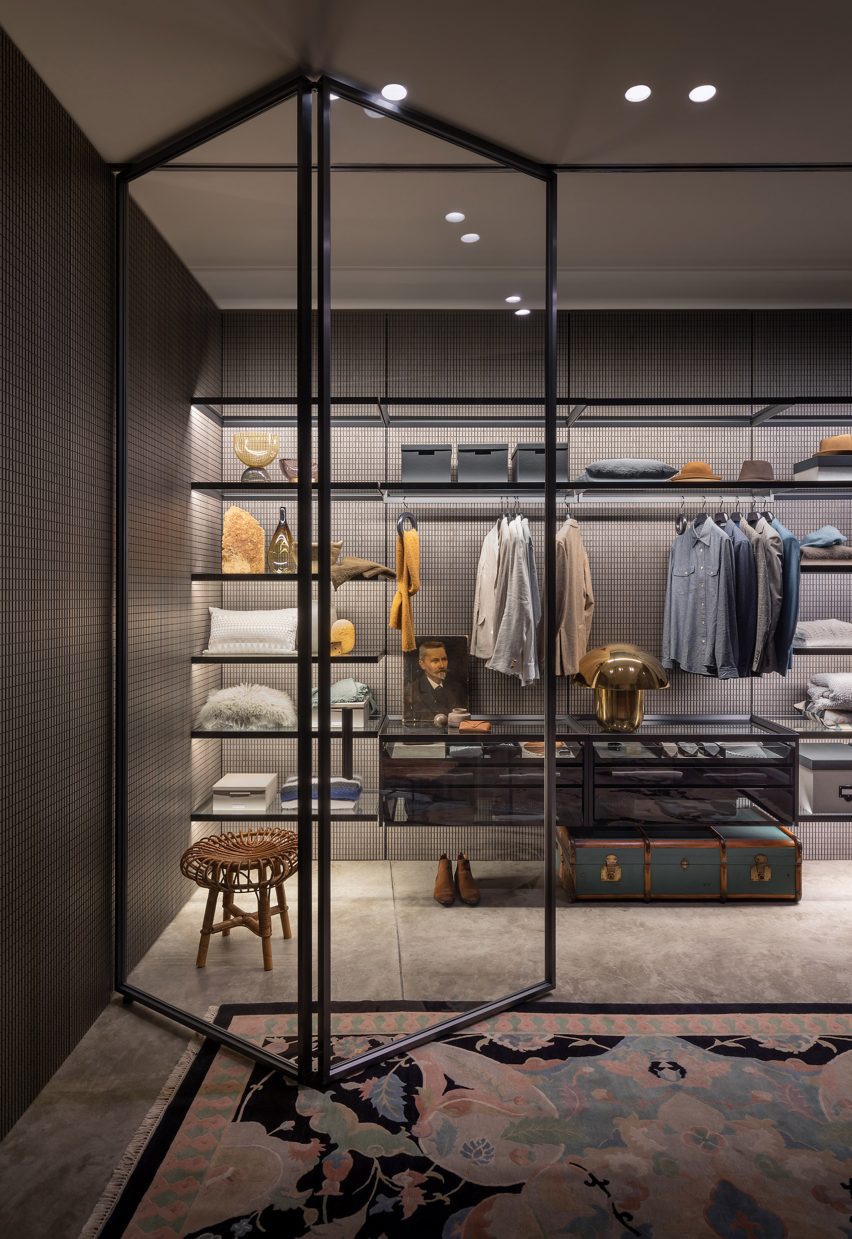 L7 Bi-folding doors by Piero Lissoni for Lualdi