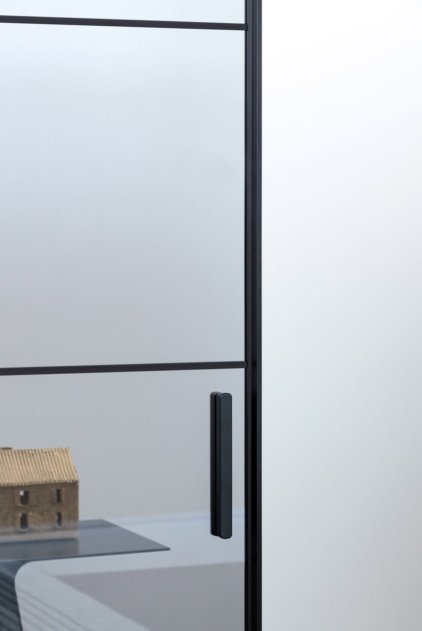 L7 Plus door system by Piero Lissoni for Lualdi