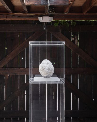 Metanoia ceramic by Japanese ceramicist Eriko Inazaki