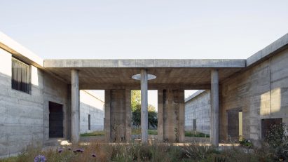 Courtyard view of Luna House by Pezo von Ellrichshausen