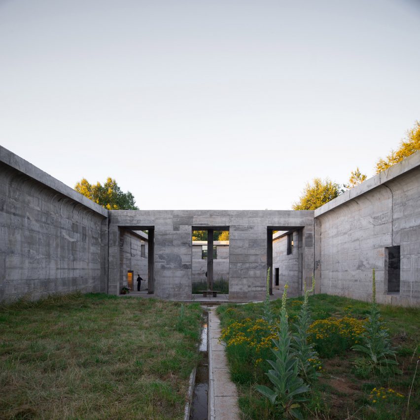 Courtyard view of Luna House by Pezo von Ellrichshausen