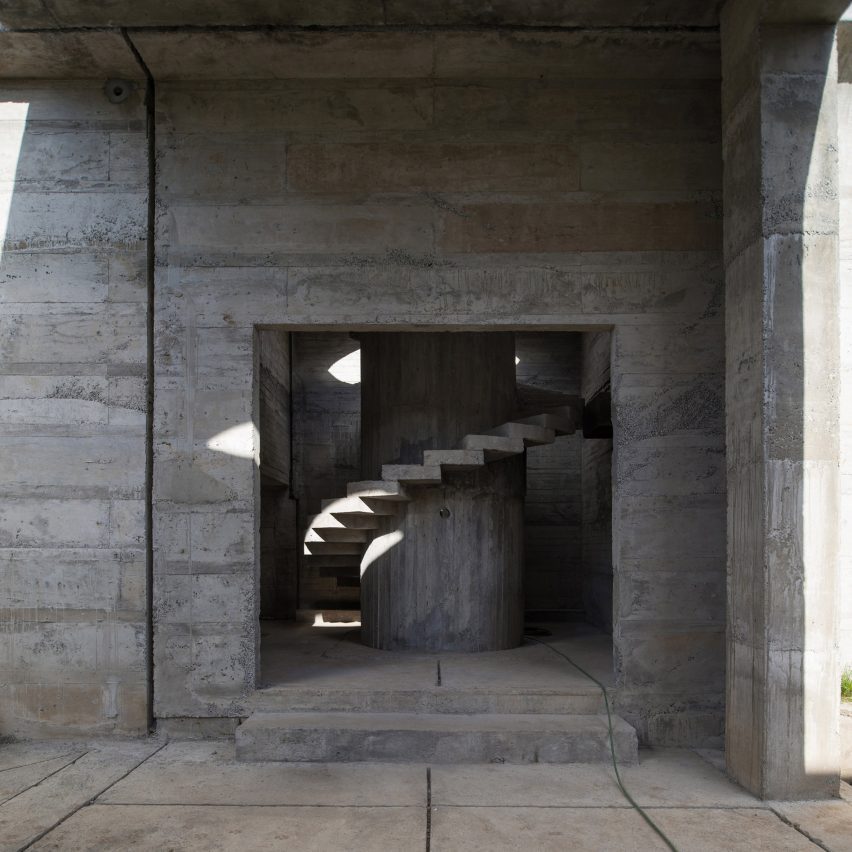 Spiral staircase in Luna House by Pezo von Ellrichshausen