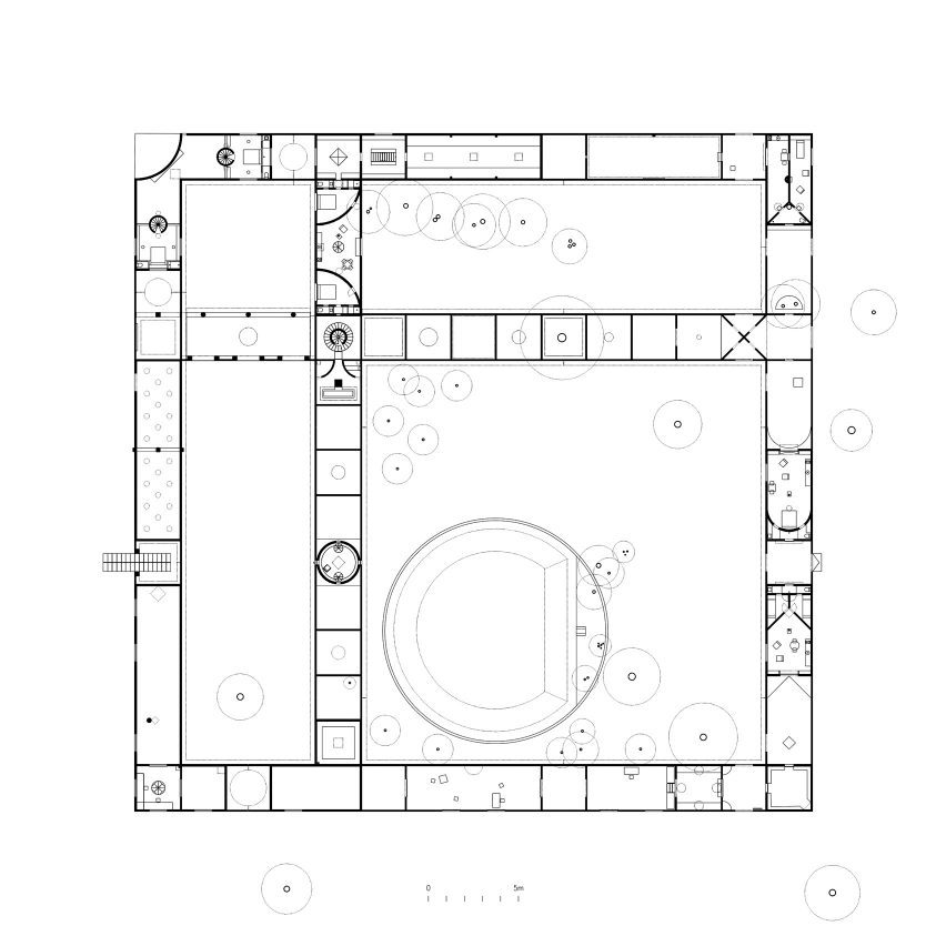 Upper level floor plan