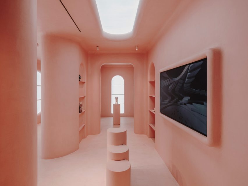 Pink interior of Moco shop in Barcelona, designed by Isern Serra and Six N. Five