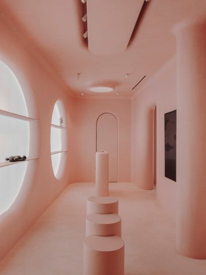 Pink interior of Moco shop in Barcelona, designed by Isern Serra and Six N. Five