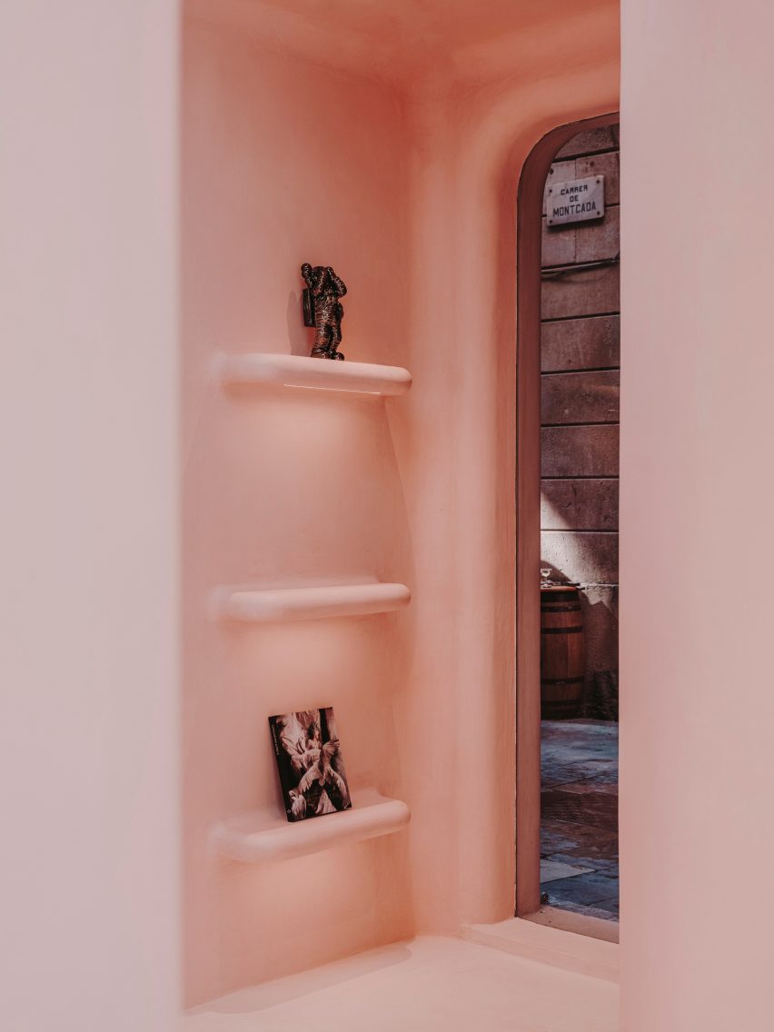 Pink interior of Moco shop in Barcelona, designed by Isern Serra and Six N. Five