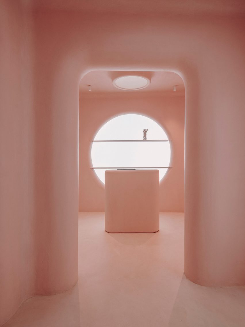 Pink interior of Moco shop in Barcelona, designed by Isern Serra and Six N. Five