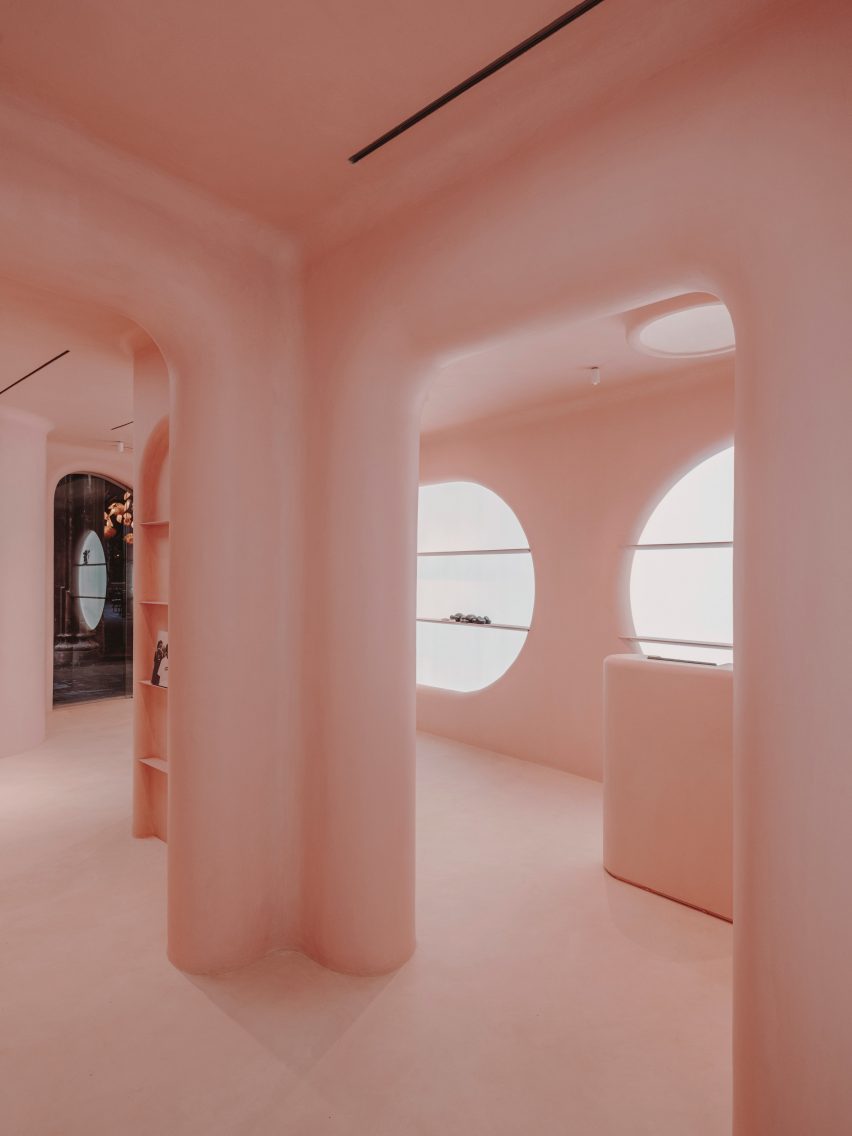 Pink interior of Moco shop in Barcelona, designed by Isern Serra and Six N. Five