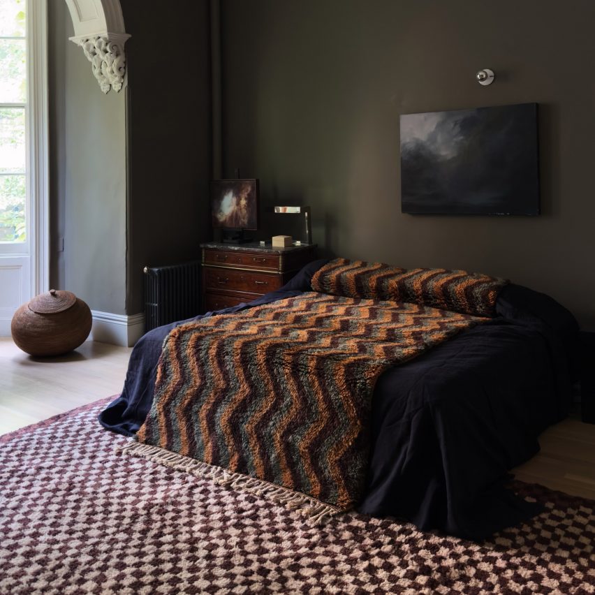 Bed with rug
