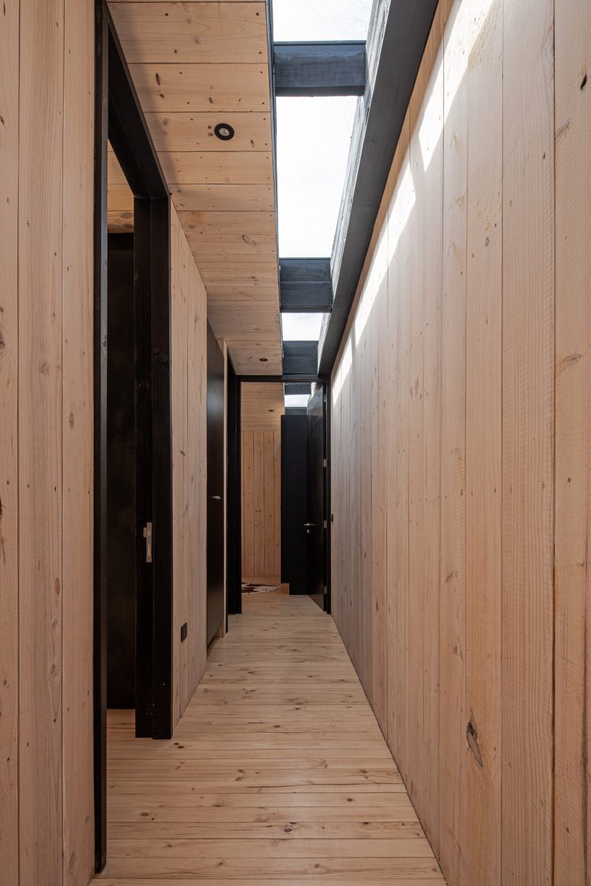 Pratt House by ERRE Arquitectos