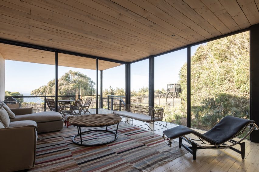 Pratt House by ERRE Arquitectos