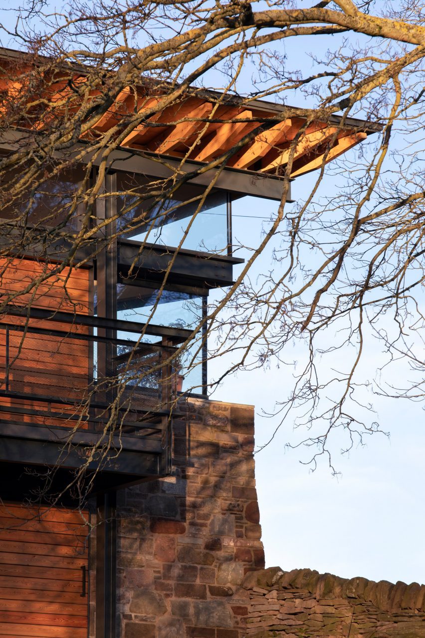 Exterior of Rescobie Pavilion by Kris Grant Architect