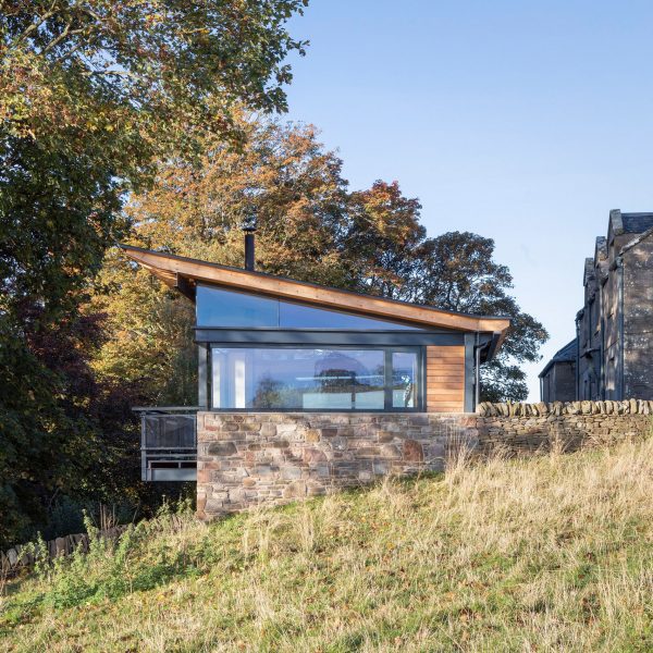 Exterior of Rescobie Pavilion by Kris Grant Architect