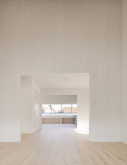 Photo of the interior of Straw Bale House