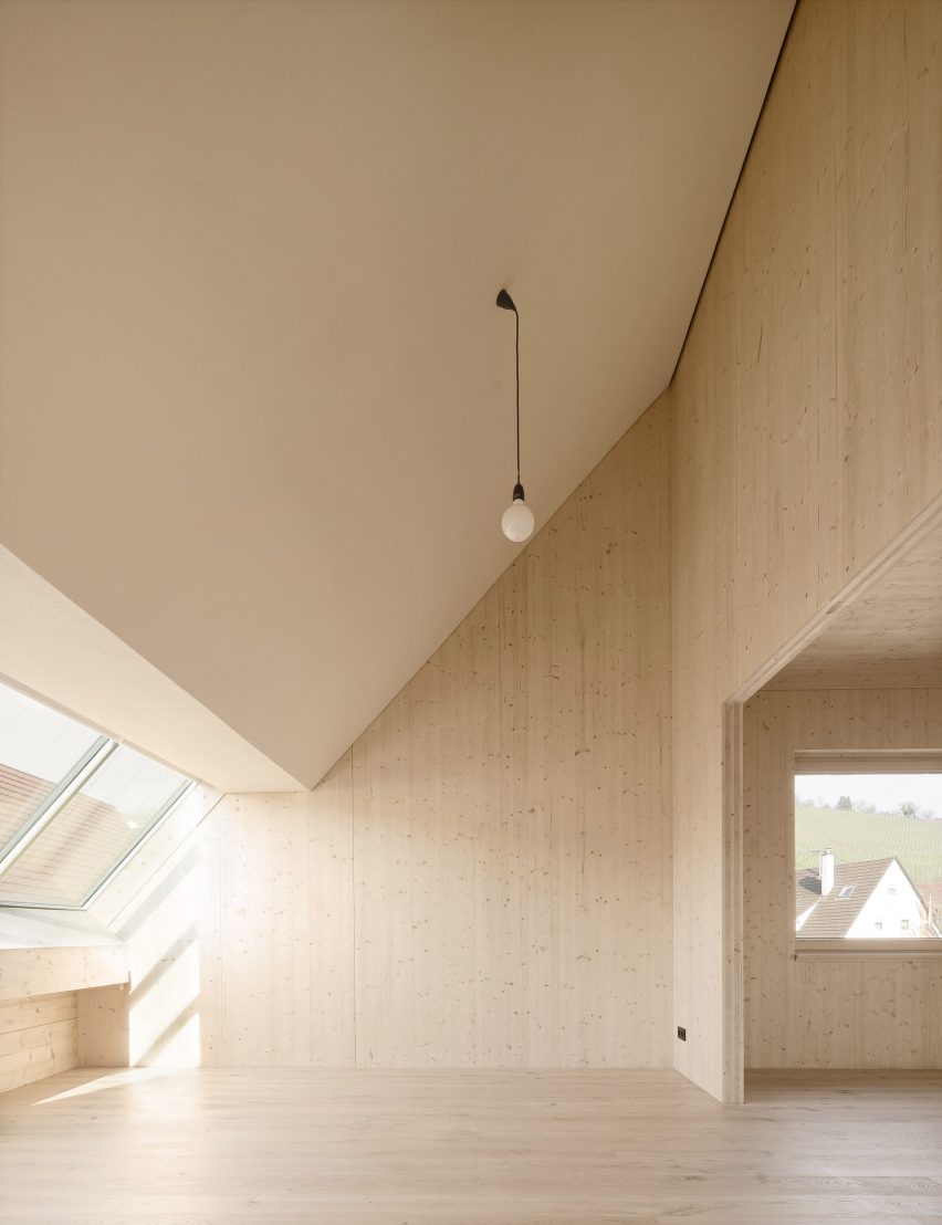 Straw Bale House by Atelier Kaiser Shen