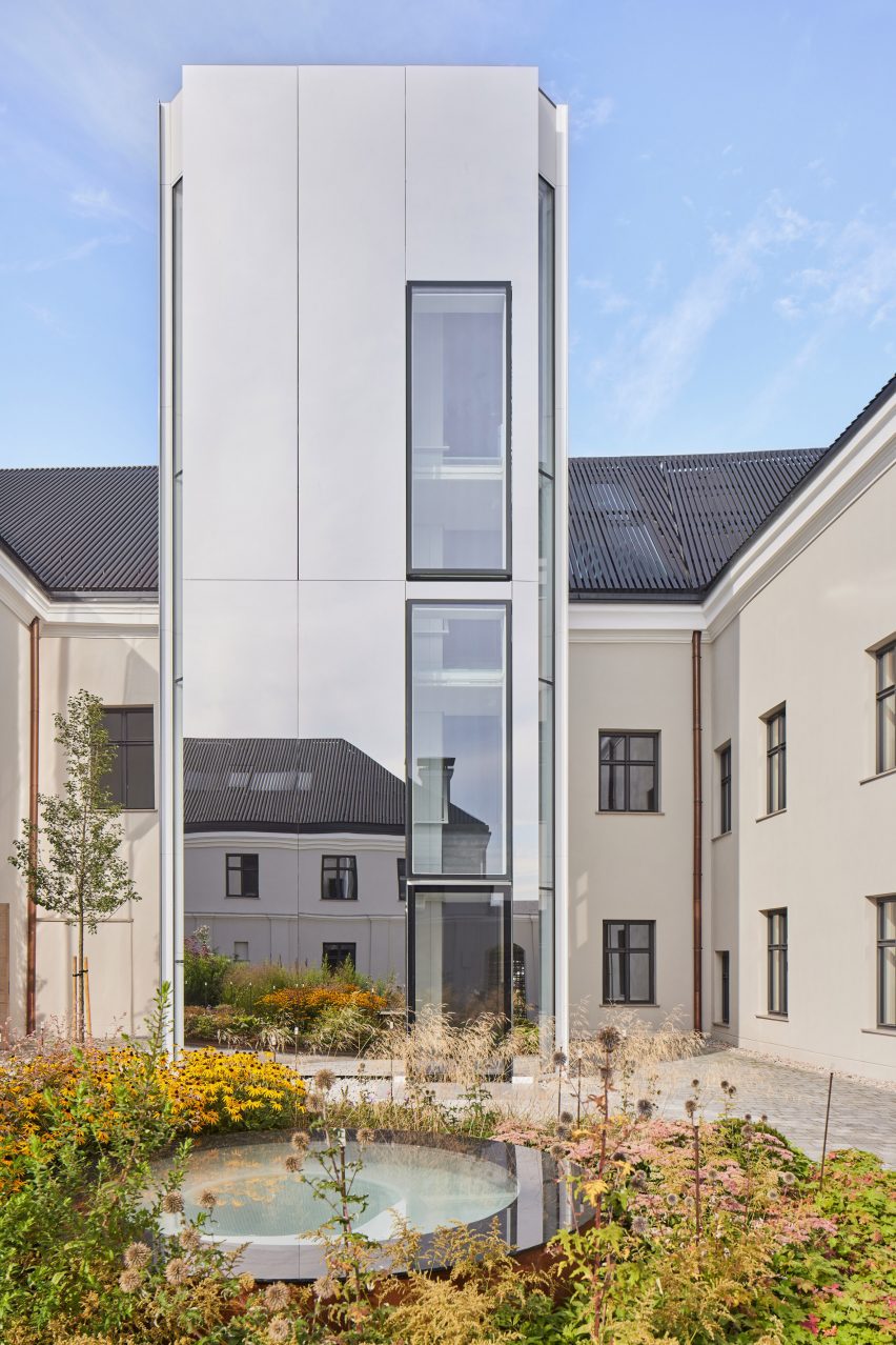Boksto 6 by Studio Seilern