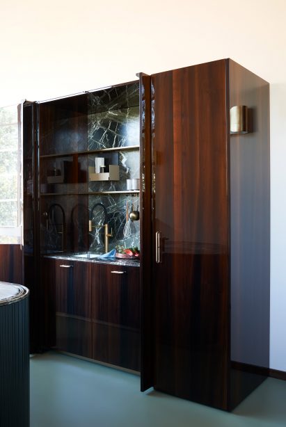 Maxima 2.2 tall kitchen units
