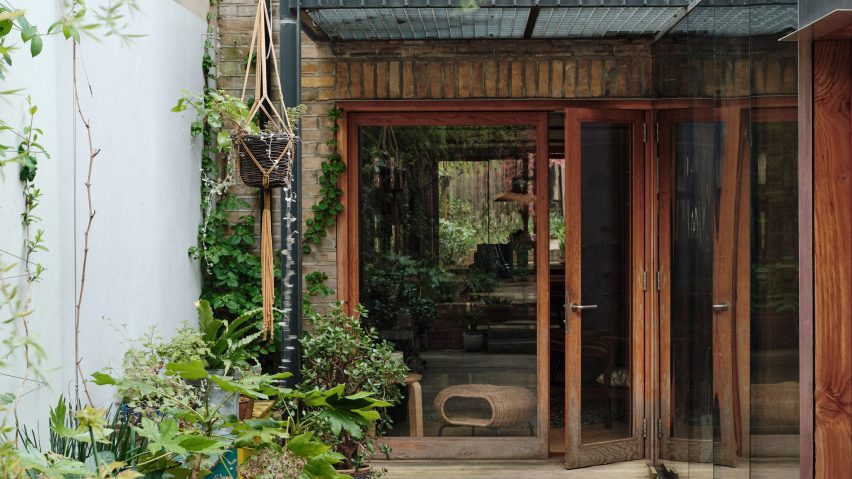 Exterior of The Secret Garden Flat by Nic Howett Architect