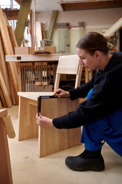 Designer Pia Högman with chair