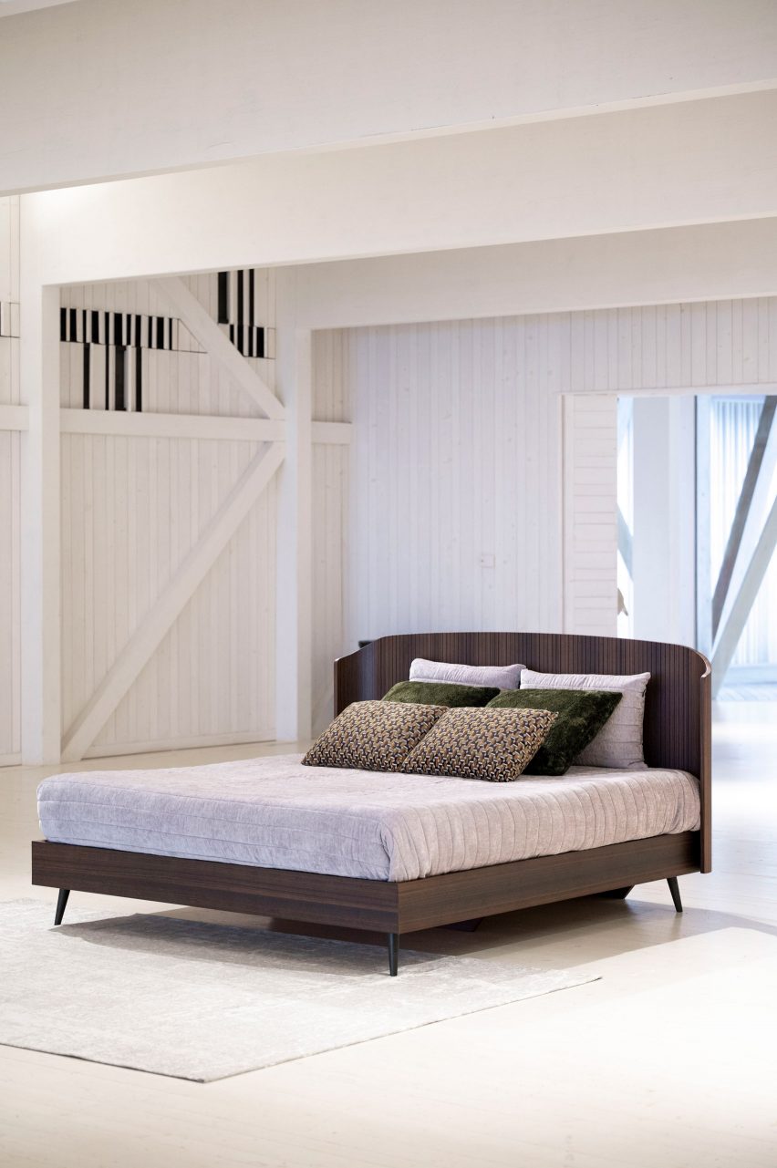 Zeus bed frame by Wooliv