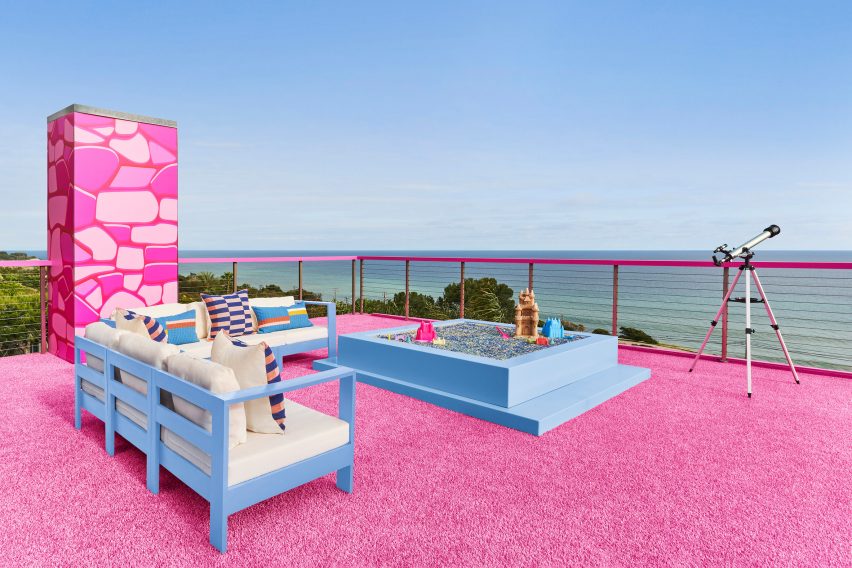 Barbie's Malibu Dreamhouse