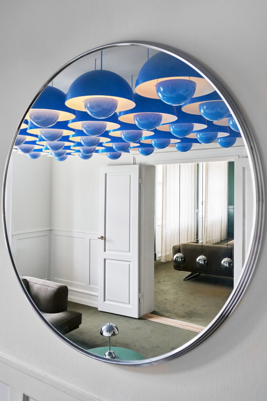 Verner Panton Lounge in Under One Roof by &Tradition