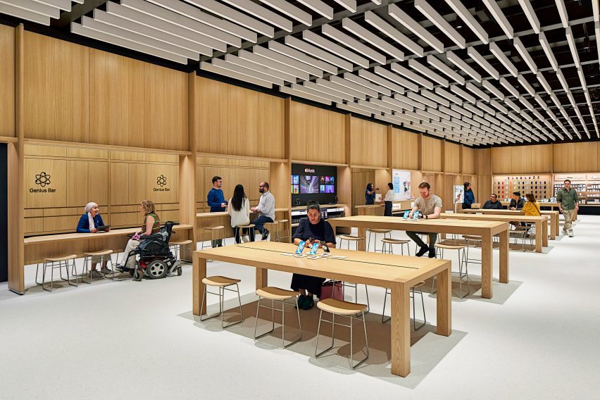 Apple Store in Battersea