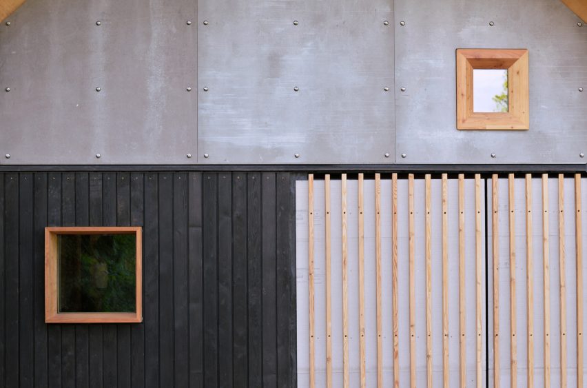 Private art gallery shaped like a barn in rural Hertfordshire by Boano Prišmontas