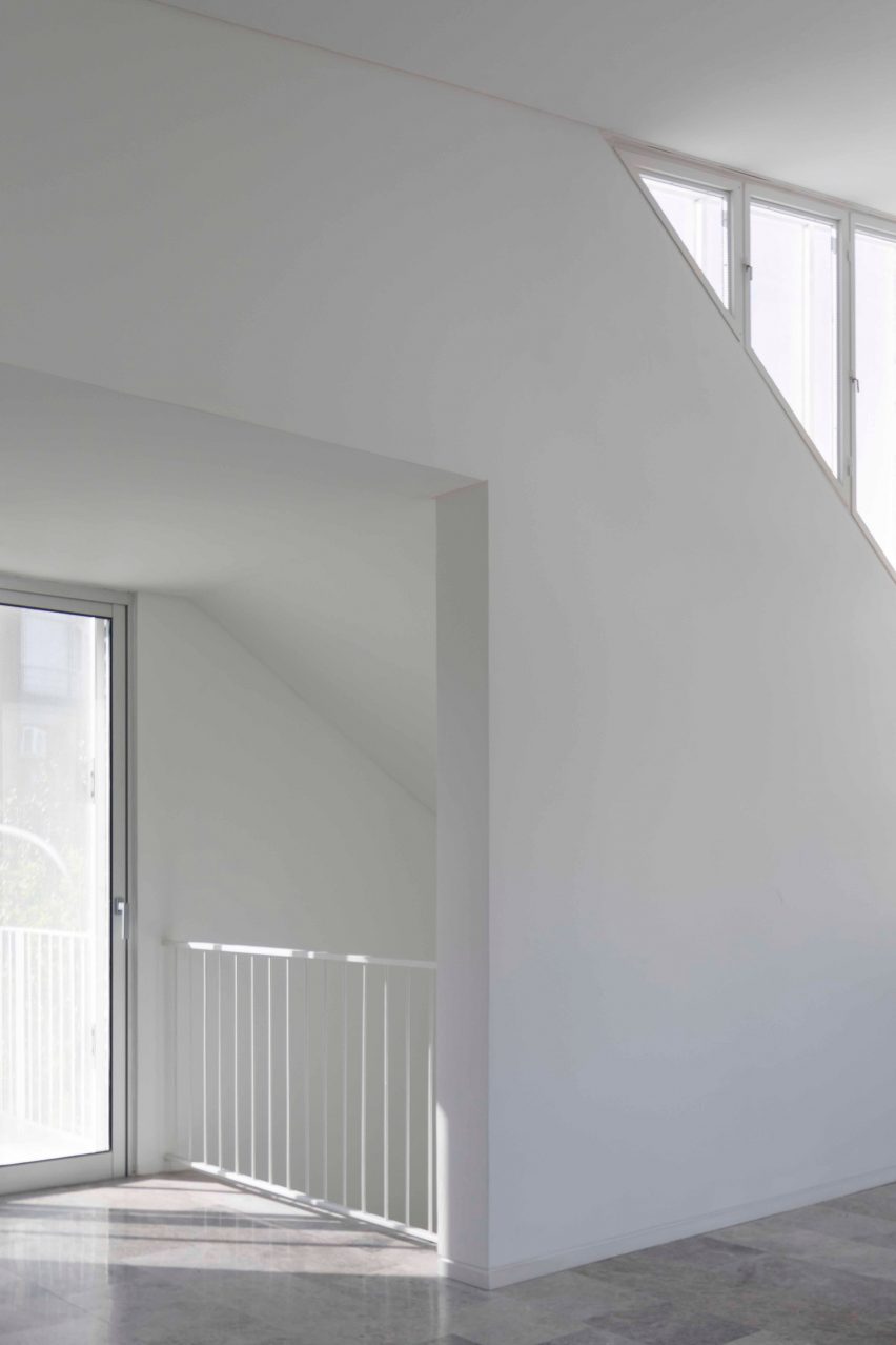 Casa Vedia by BHY Arquitectos