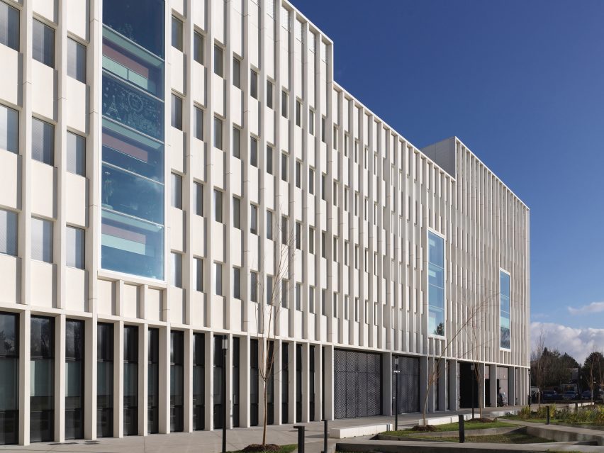 Exterior of Biology-Pharmacy-Chemistry Research and Education Complex by Bernard Tschumi