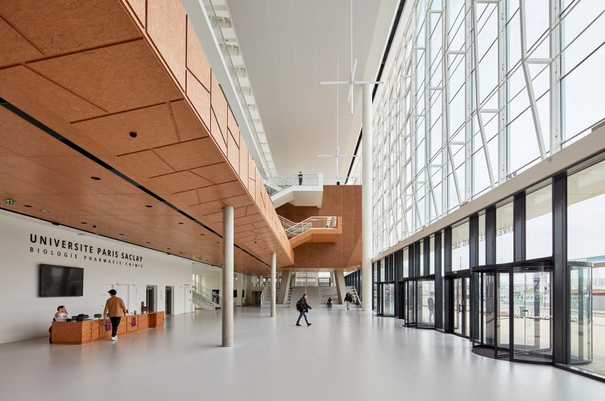 Interior of Biology-Pharmacy-Chemistry Research and Education Complex by Bernard Tschumi