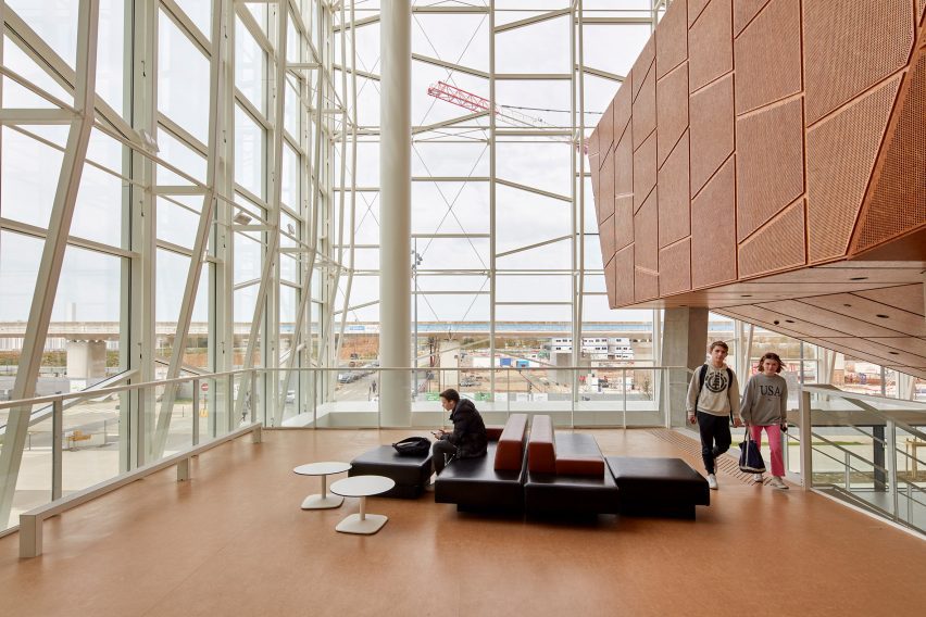 Interior of Biology-Pharmacy-Chemistry Research and Education Complex by Bernard Tschumi