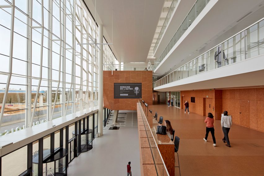 Interior of Biology-Pharmacy-Chemistry Research and Education Complex by Bernard Tschumi