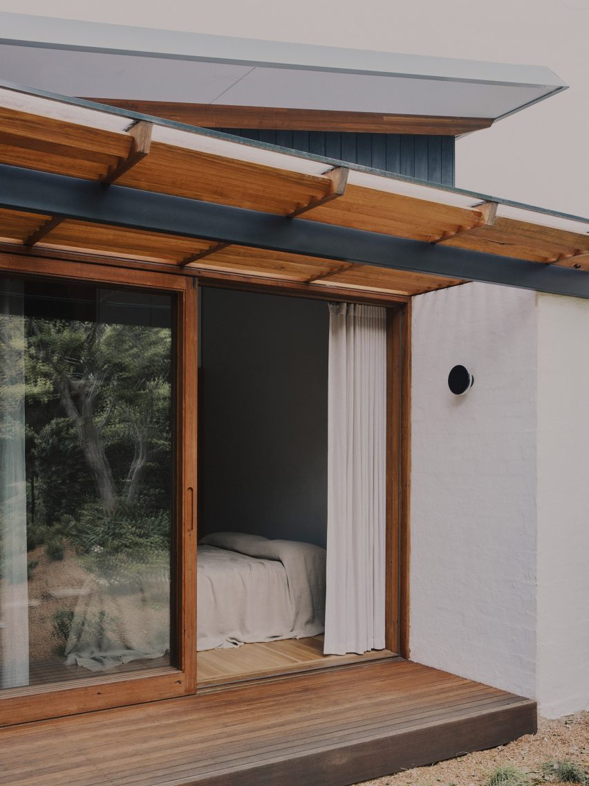 Exterior of Butterfly House in Australia by Dane Taylor Design