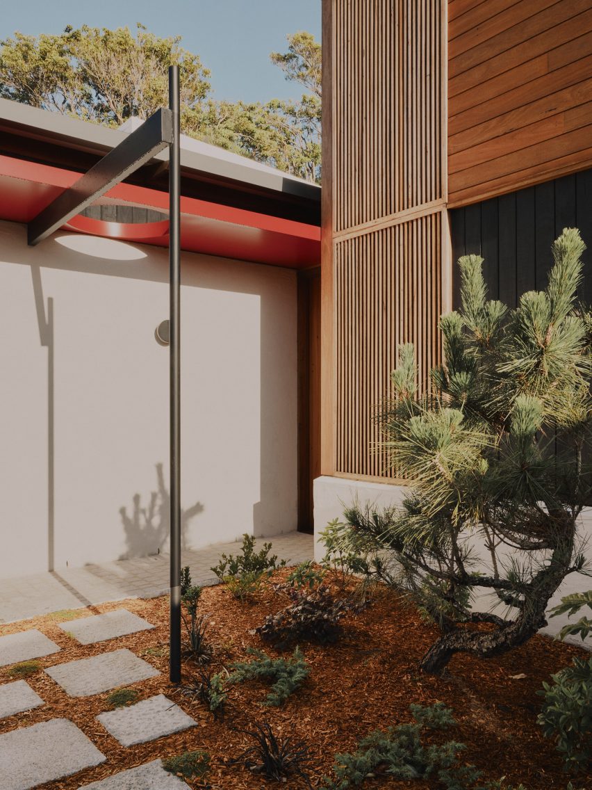 Exterior of Butterfly House in Australia by Dane Taylor Design