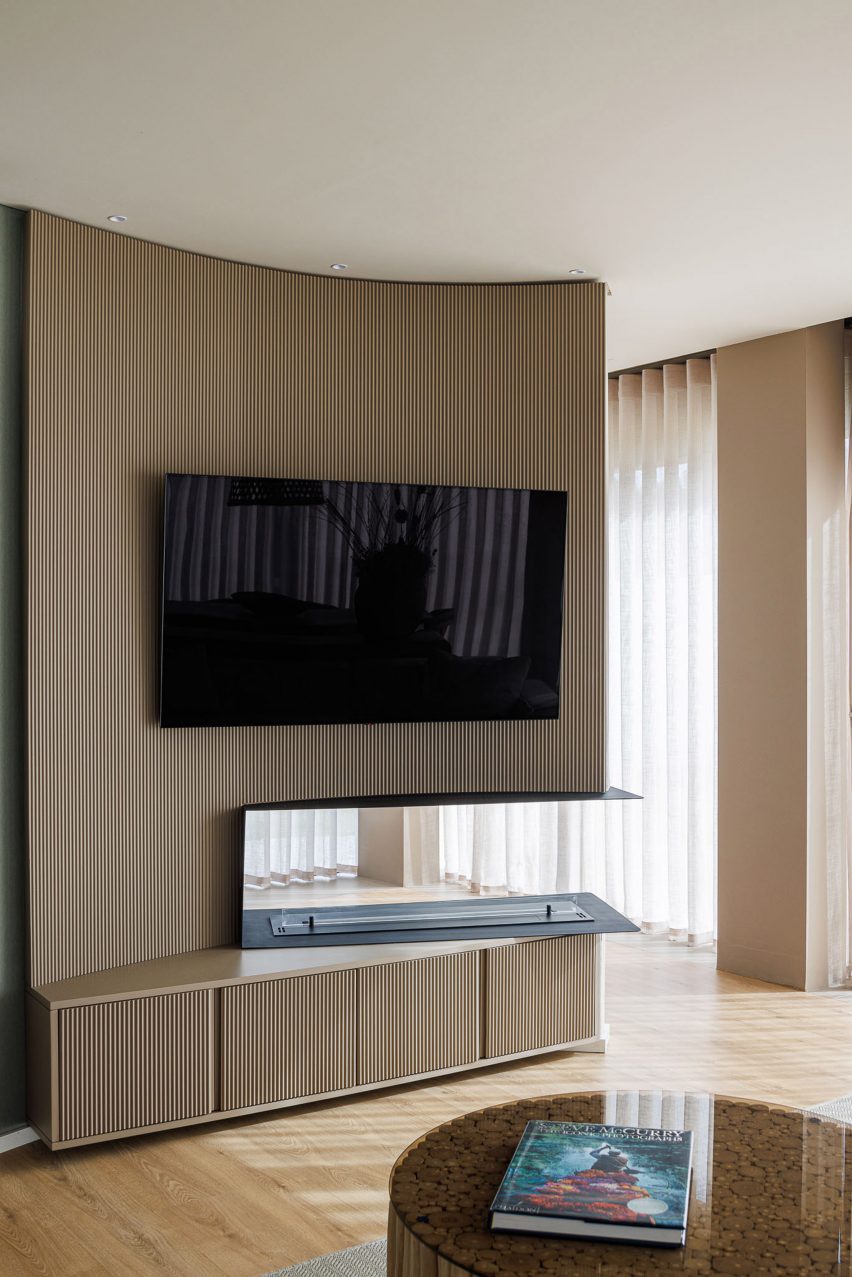 Interior of Casa Pátios de Pétalas by Sandra Micaela Casinha Atelier