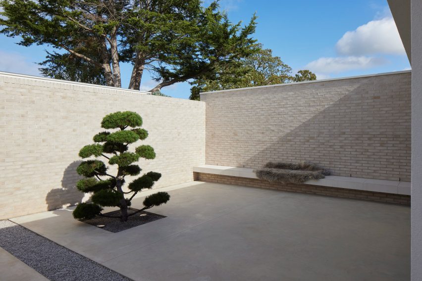 Exterior of Case House by Ström Architects