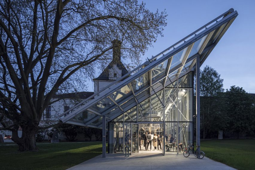Photo of Mendell's Greenhouse