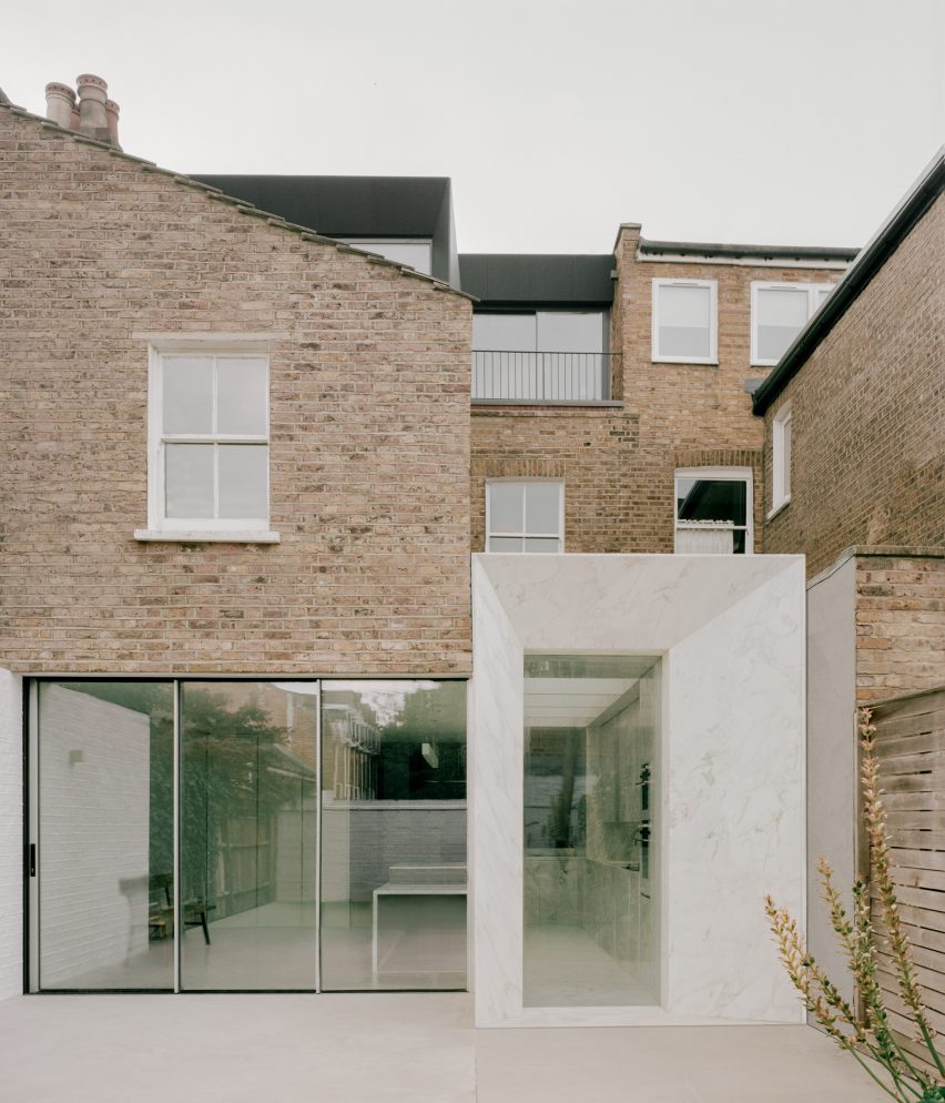Marble extension in Hampstead