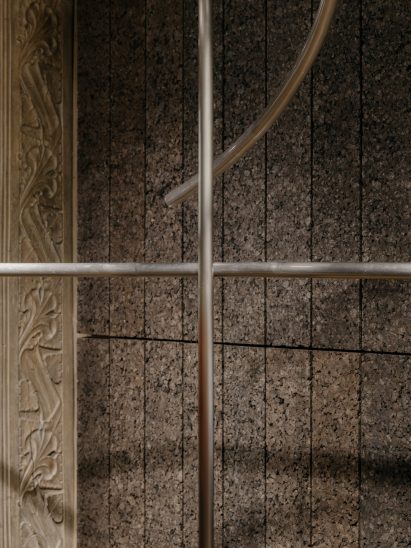 Curving metal rail