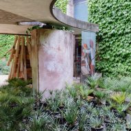 Hood Design Studio in Force Majeure