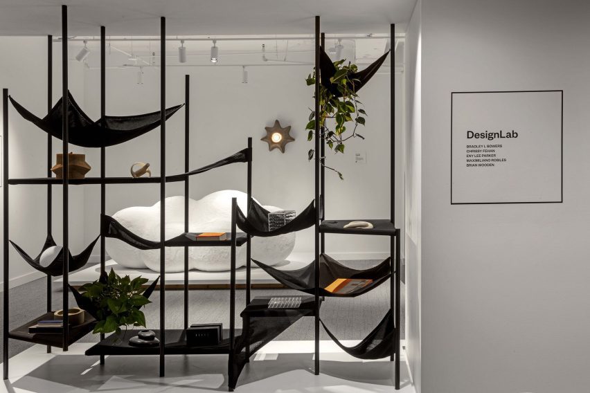 Fragmented shelving with fabric shelves