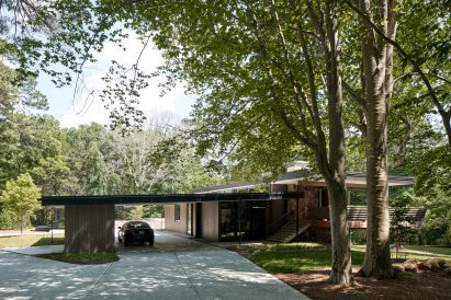 Rectilinear house by In Situ Studio