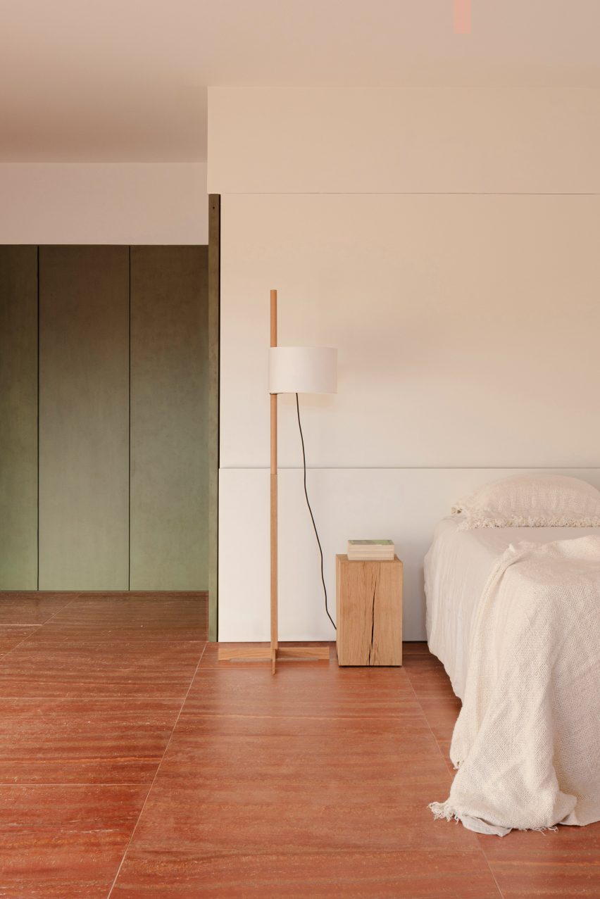 La Casa de los Olivos in Valencia by Balzar Arquitectos