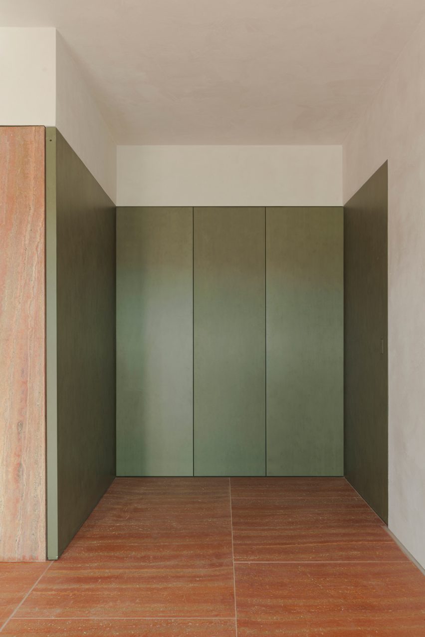 La Casa de los Olivos in Valencia by Balzar Arquitectos