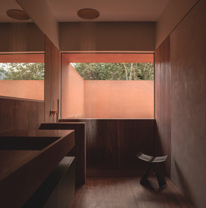 La Casa de los Olivos in Valencia by Balzar Arquitectos