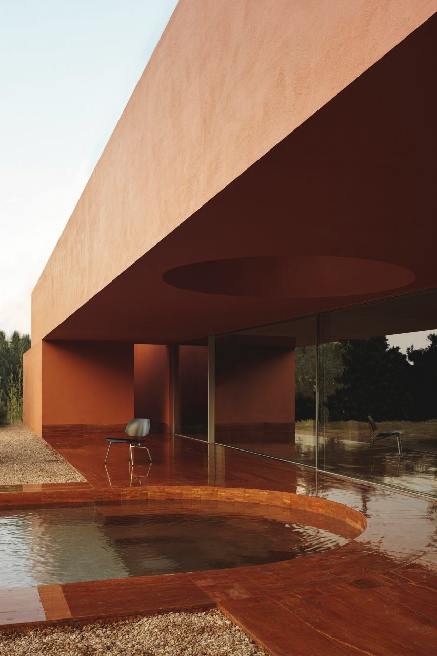 La Casa de los Olivos in Valencia by Balzar Arquitectos